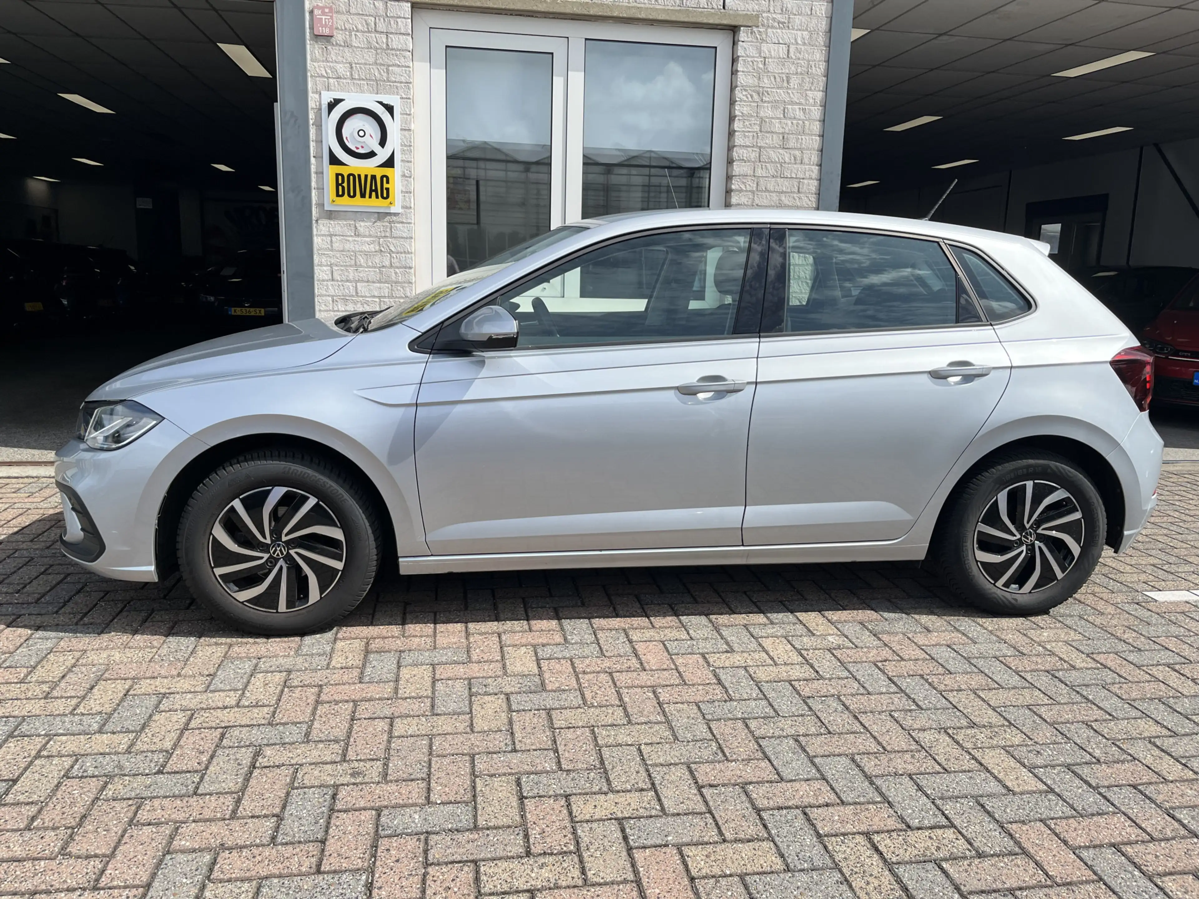 Volkswagen Polo 1.0 TSI Life / CRUISE/ PARK. SENSOREN/ APP-CONNECT — photo 2