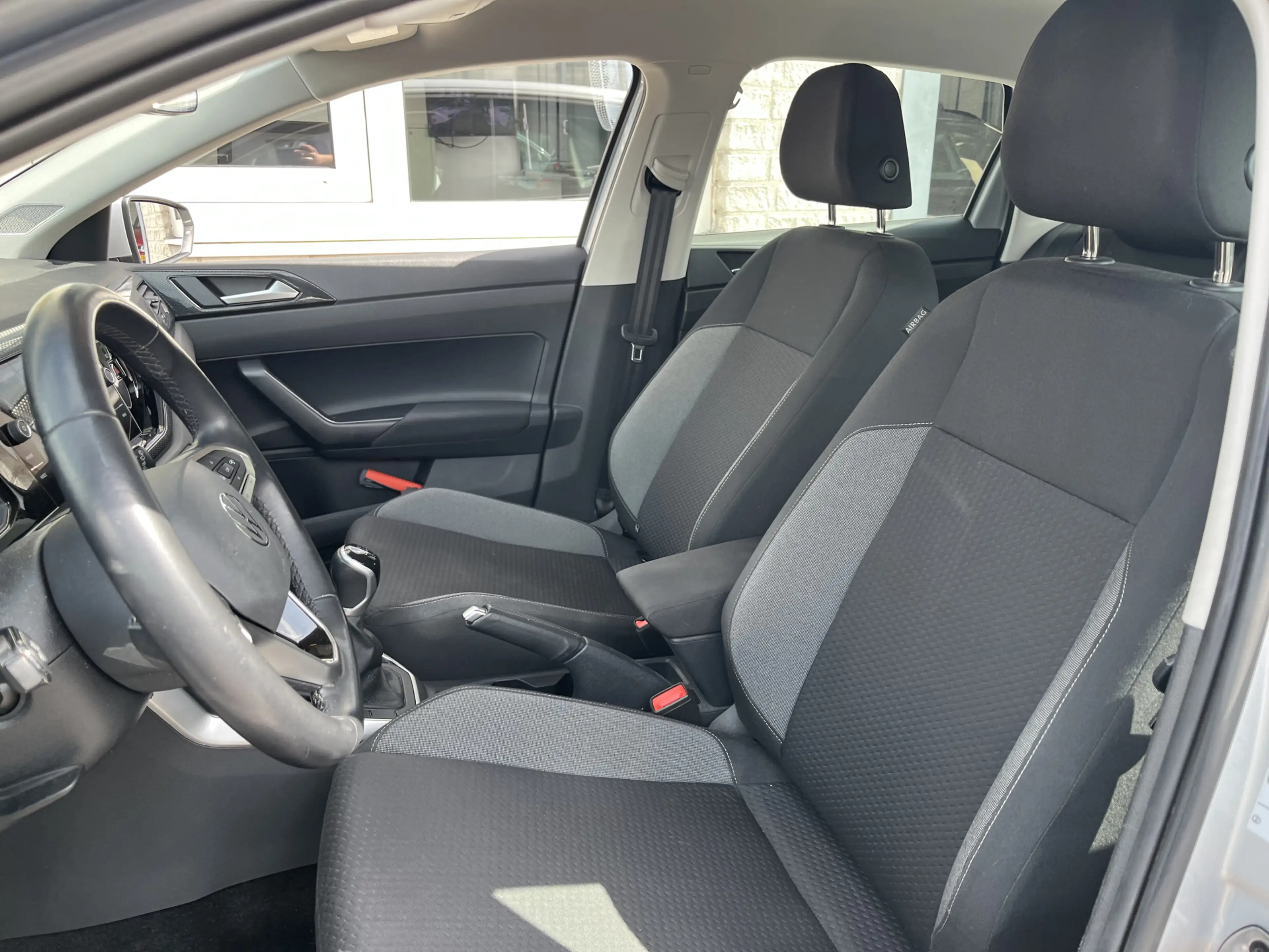 Volkswagen Polo 1.0 TSI Life / CRUISE/ PARK. SENSOREN/ APP-CONNECT — photo 7