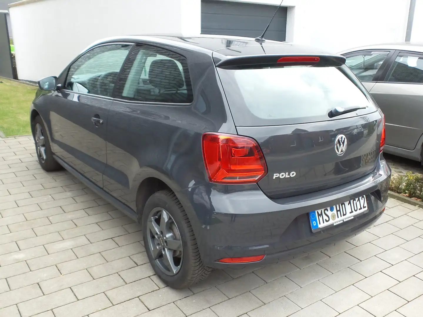 Volkswagen Polo Polo 1.0Trendline Grau - 2