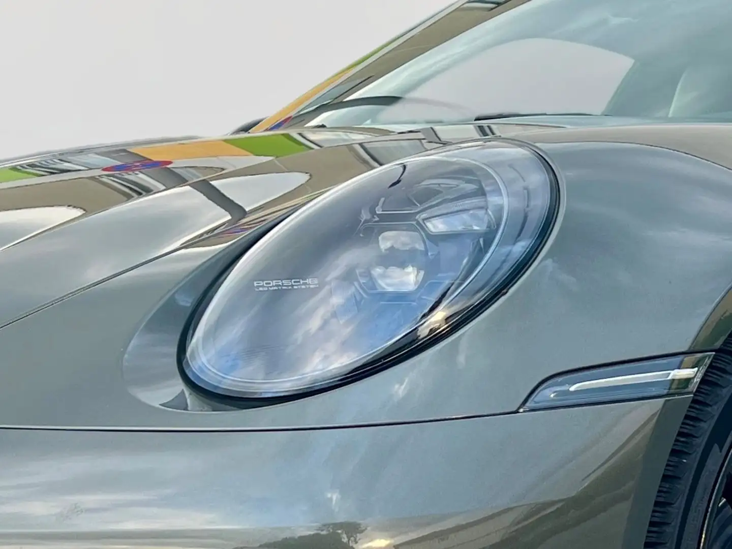 Porsche 911 Carrera 4 GTS,Matrix, Lift.Pano.HA-Lenkung Grau - 2