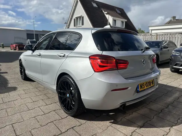 BMW 1 Series view 7
