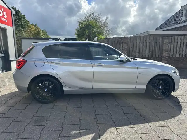 BMW 1 Series view 13