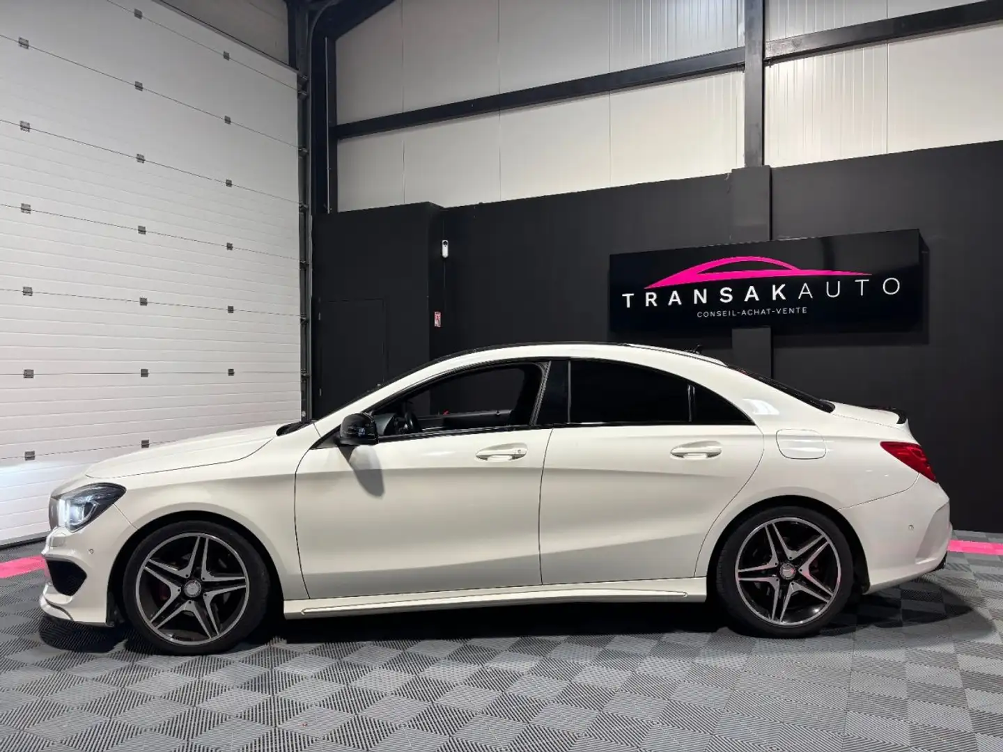 Mercedes-Benz CLA 200 CLASSE 200 Fascination 7-G DCT A Blanco - 2