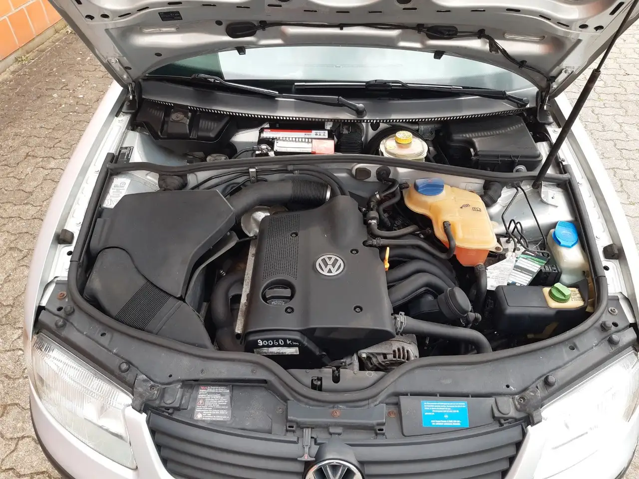 Volkswagen Passat 1.6 Edition 1.Hand erst 113000 Km., foto 5