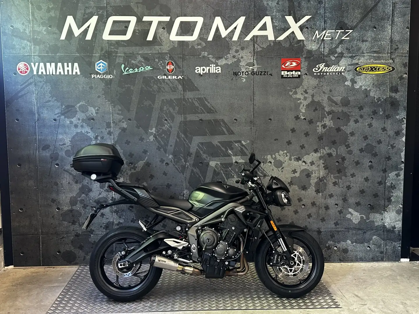 Triumph Street Triple 765 Zwart - 1