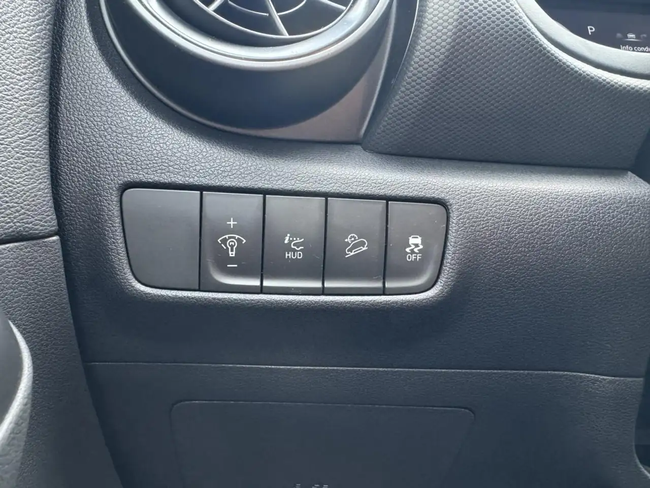 Hyundai KONA fotografie Hyundai KONA