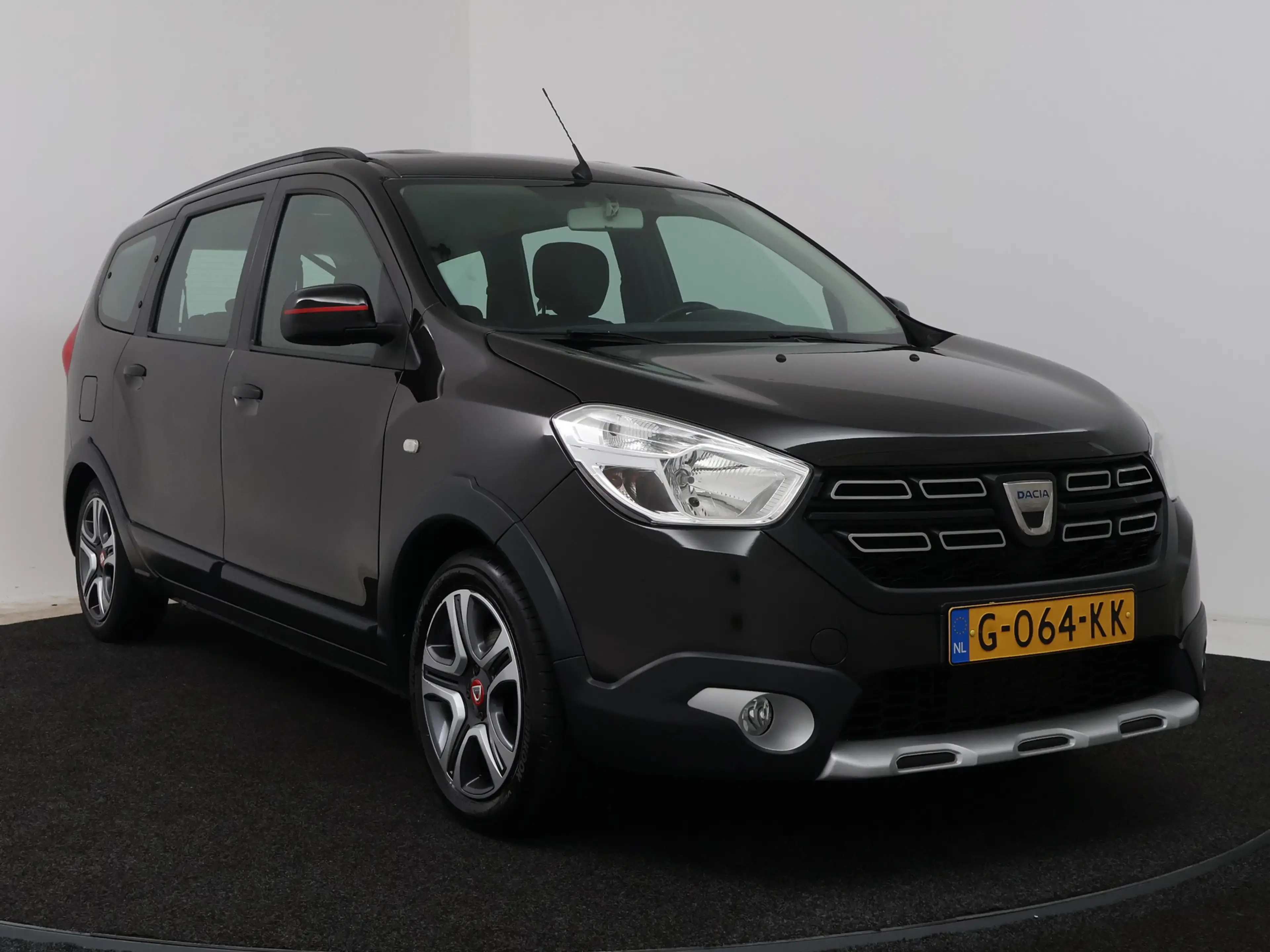 Dacia Lodgy 1.3 TCe Tech Road 7p. | Trekhaak | — photo 14
