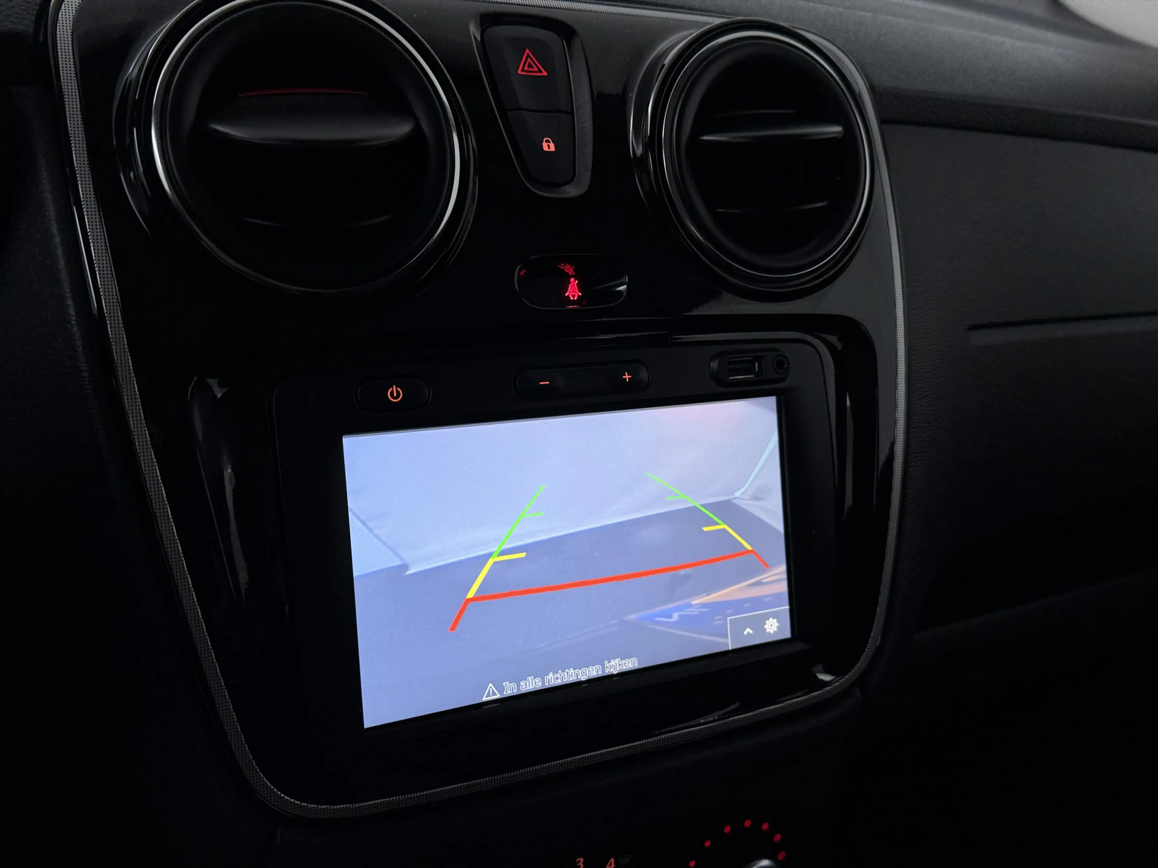 Dacia Lodgy 1.3 TCe Tech Road 7p. | Trekhaak | — photo 10