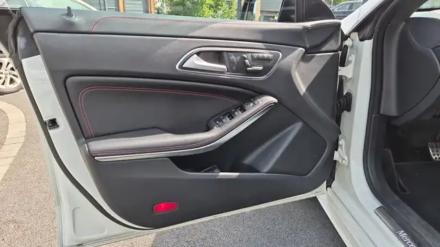 Mercedes-Benz Unknown Model view 7