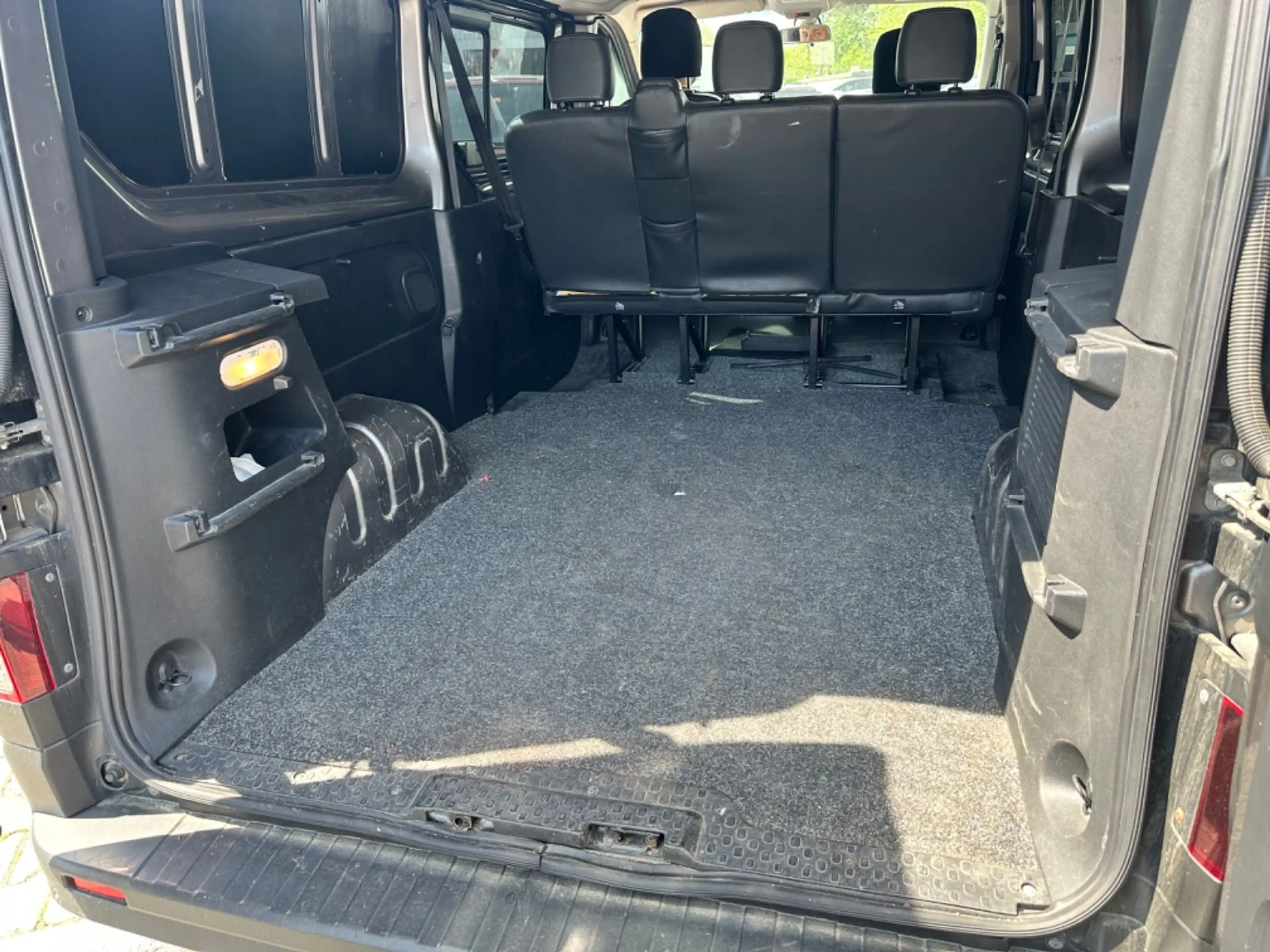 Nissan NV300 Kombi L2H1 2,9t COMFORT * Navi * — photo 6