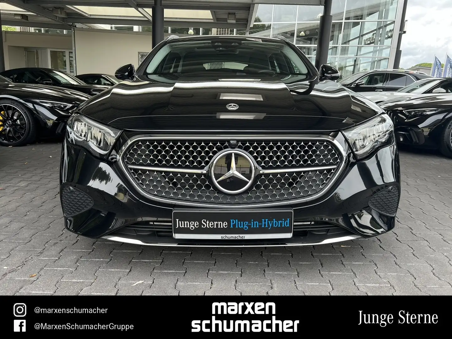 Mercedes-Benz E 300 E 300 e T AVANTGARDE Pano+AHK+Distro+Kamera+Adv Noir - 2