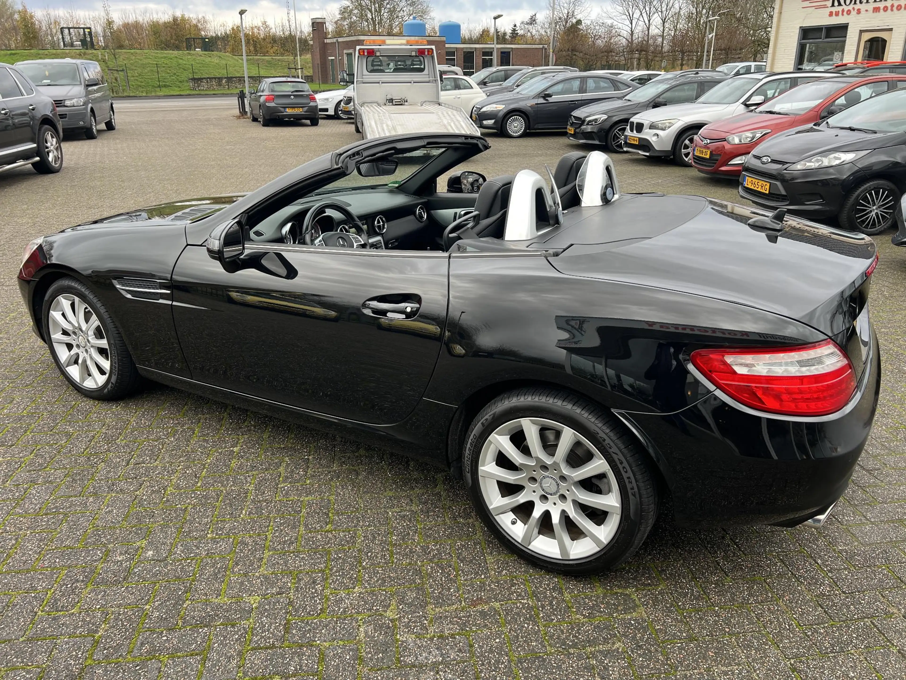 Mercedes-Benz SLK 200 Edition panorama,air-scarf,navi,leder,xenon,cruise — photo 8