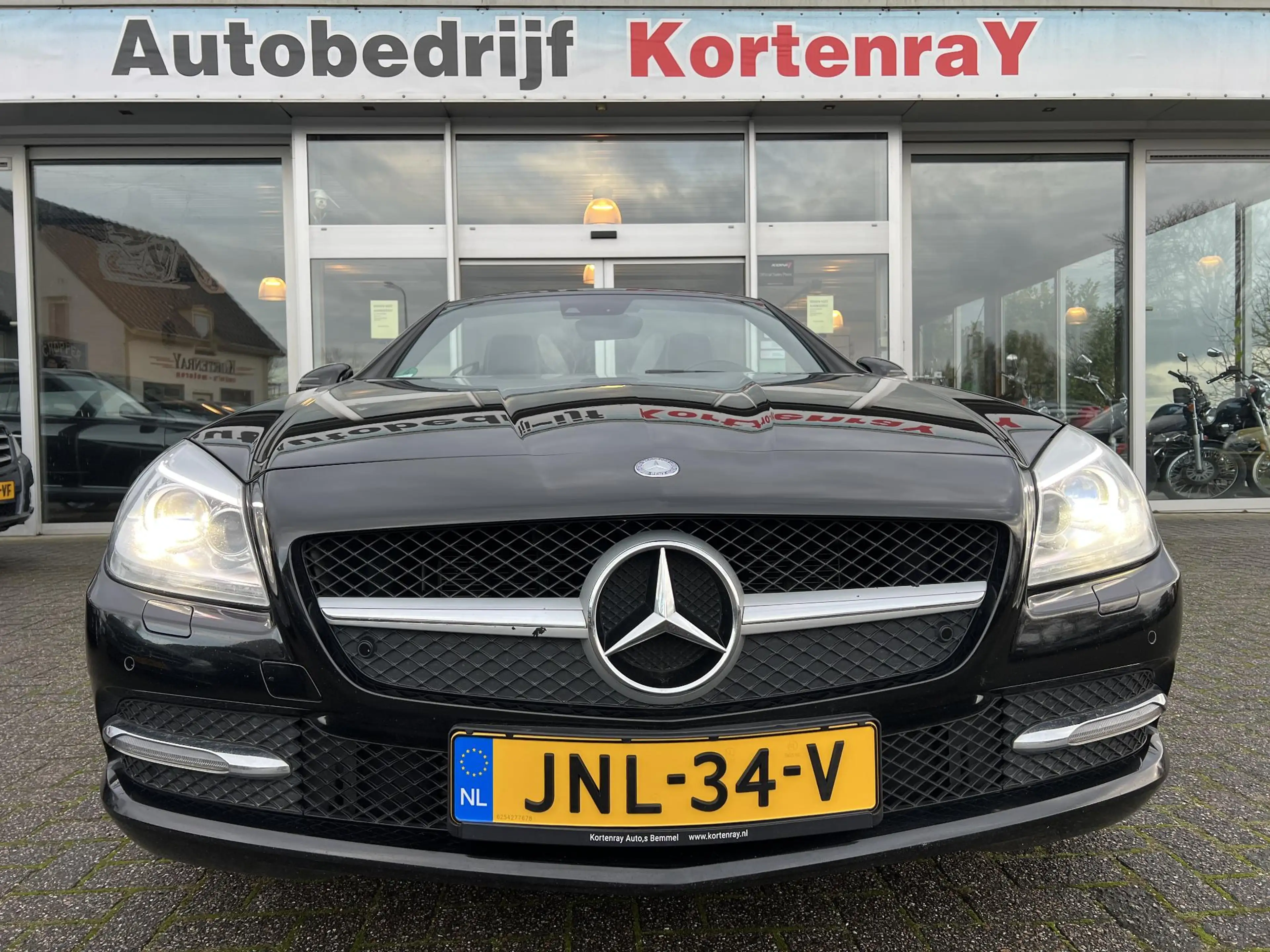 Mercedes-Benz SLK 200 Edition panorama,air-scarf,navi,leder,xenon,cruise — photo 4