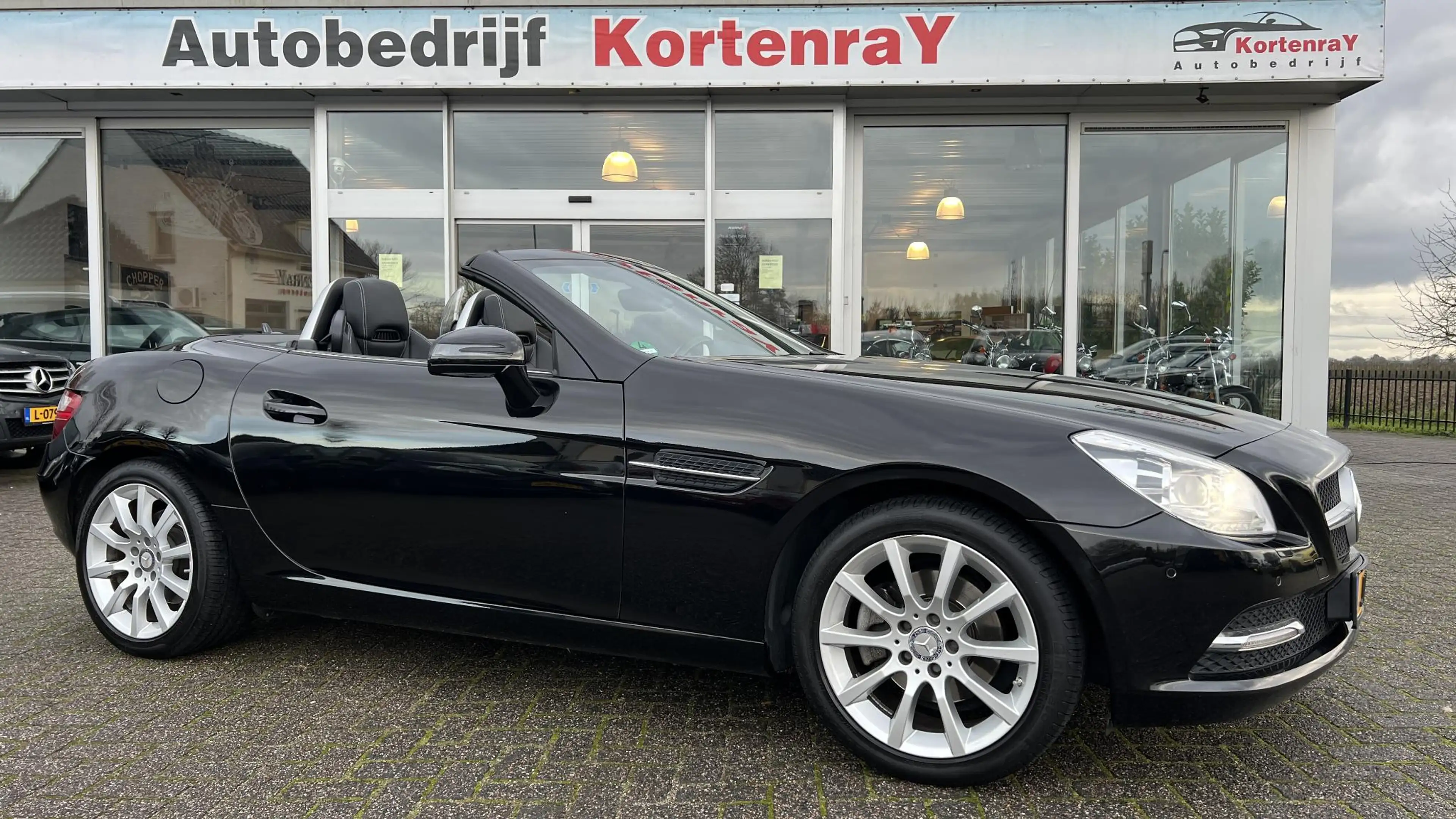 Mercedes-Benz SLK 200 Edition panorama,air-scarf,navi,leder,xenon,cruise — photo 2