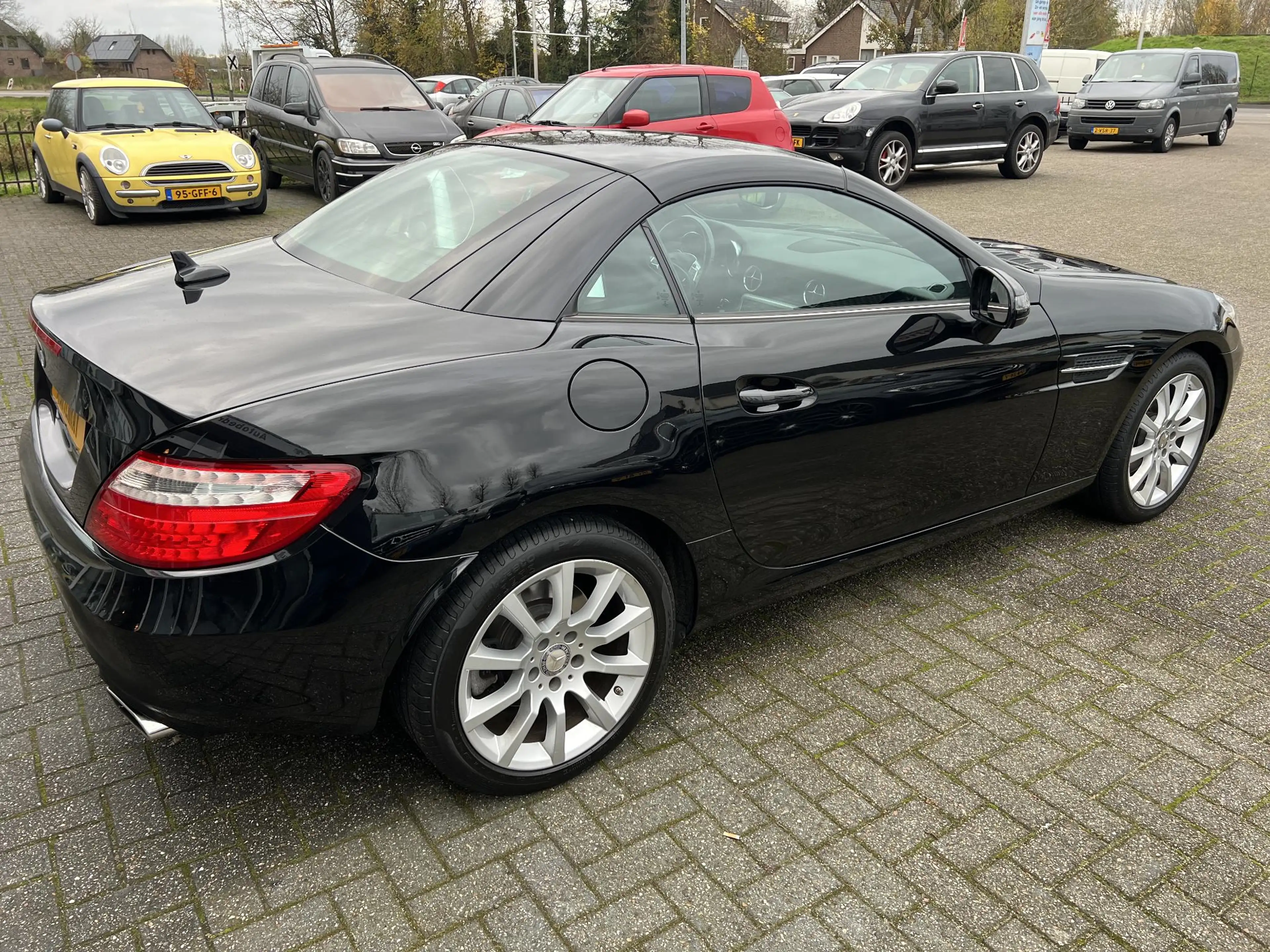 Mercedes-Benz SLK 200 Edition panorama,air-scarf,navi,leder,xenon,cruise — photo 9