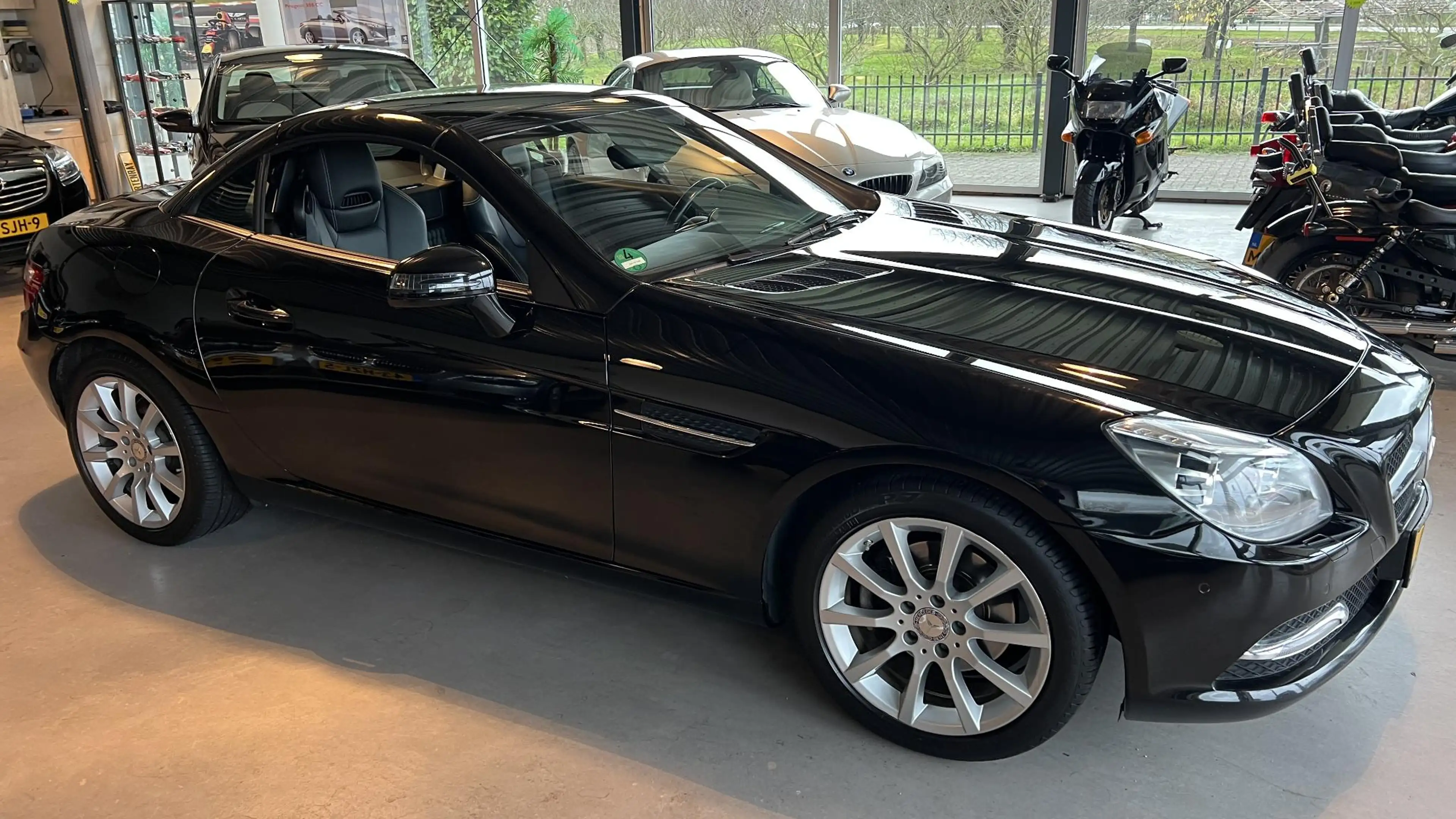 Mercedes-Benz SLK 200 Edition panorama,air-scarf,navi,leder,xenon,cruise — photo 5