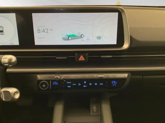 Hyundai IONIQ 6 view 12