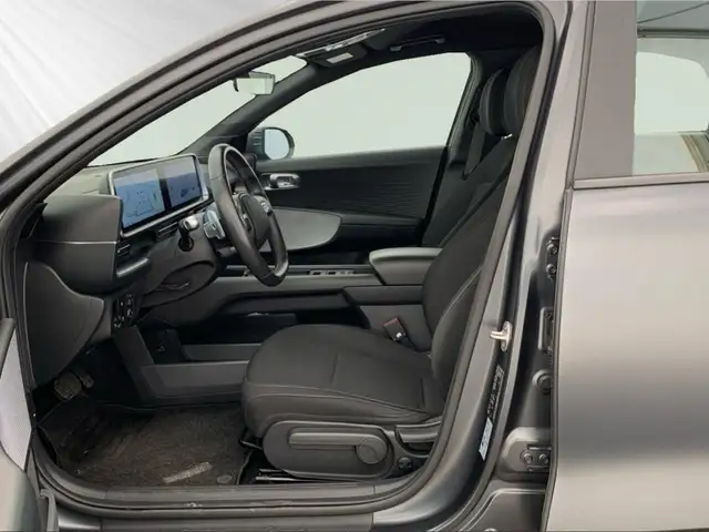 Hyundai IONIQ 6 view 8