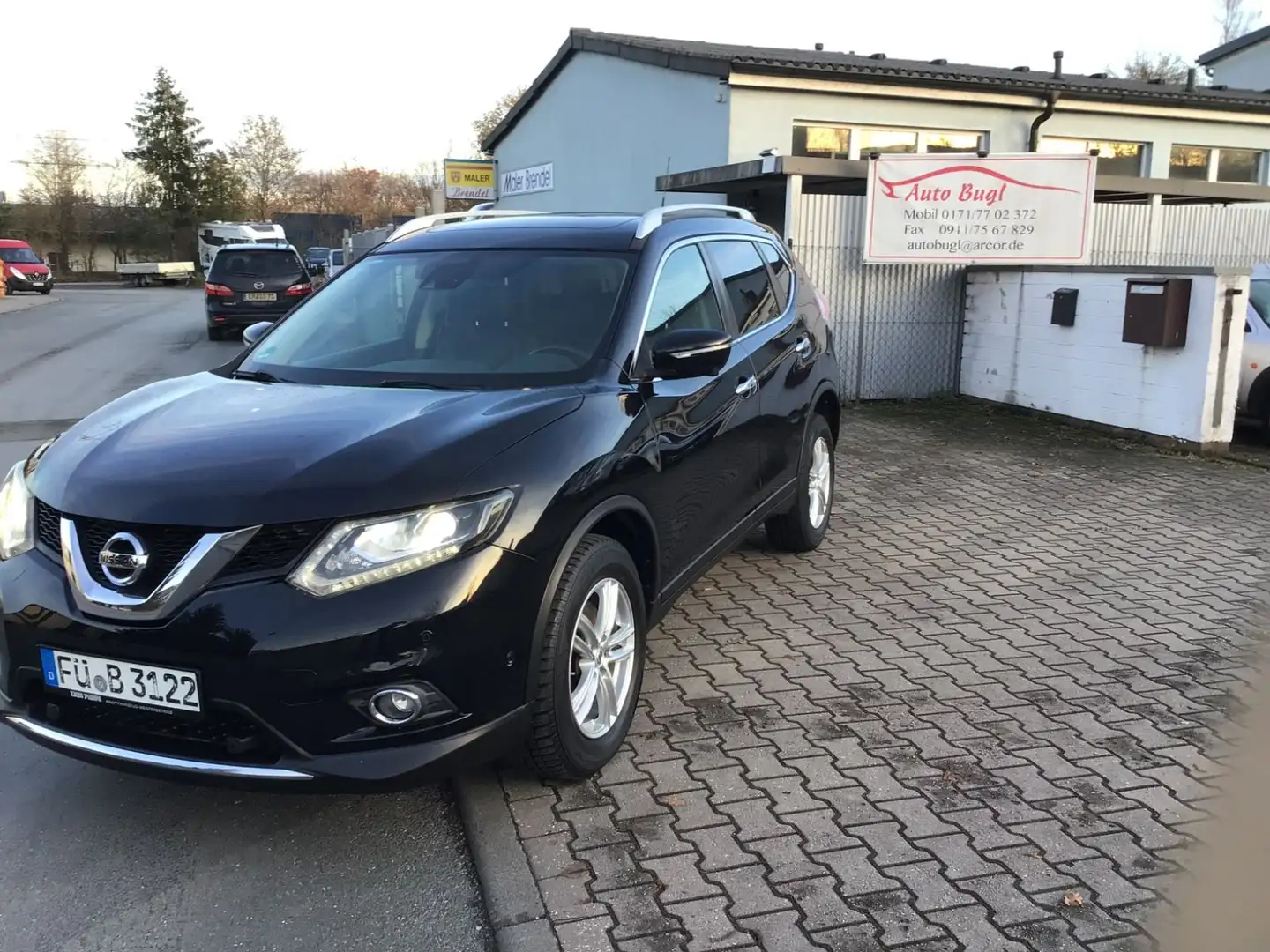 Nissan X-Trail Tekna 4x4+Navi+Kamera+Leder+Alu+Automati Schwarz - 2
