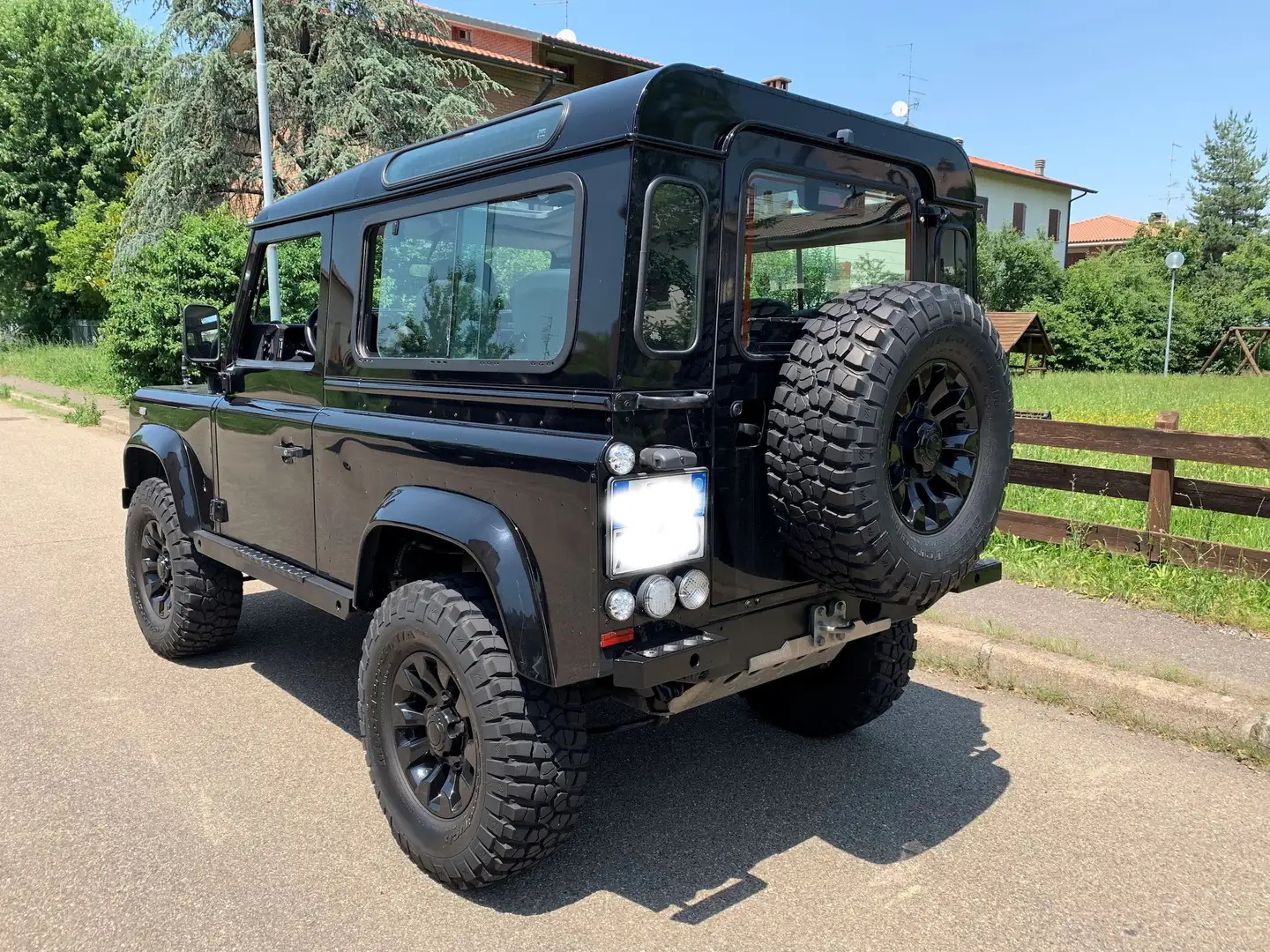 Land Rover Defender Defender 90 2.5 td5 E SW Noir - 2