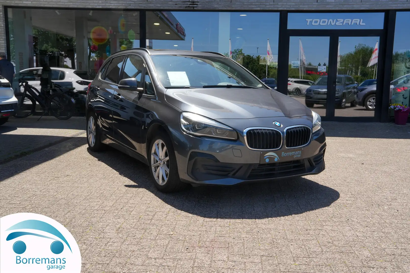 BMW 225 225xeA Plug-In Business NAVI/PANODAK ...AUTOMAAT Gris - 1