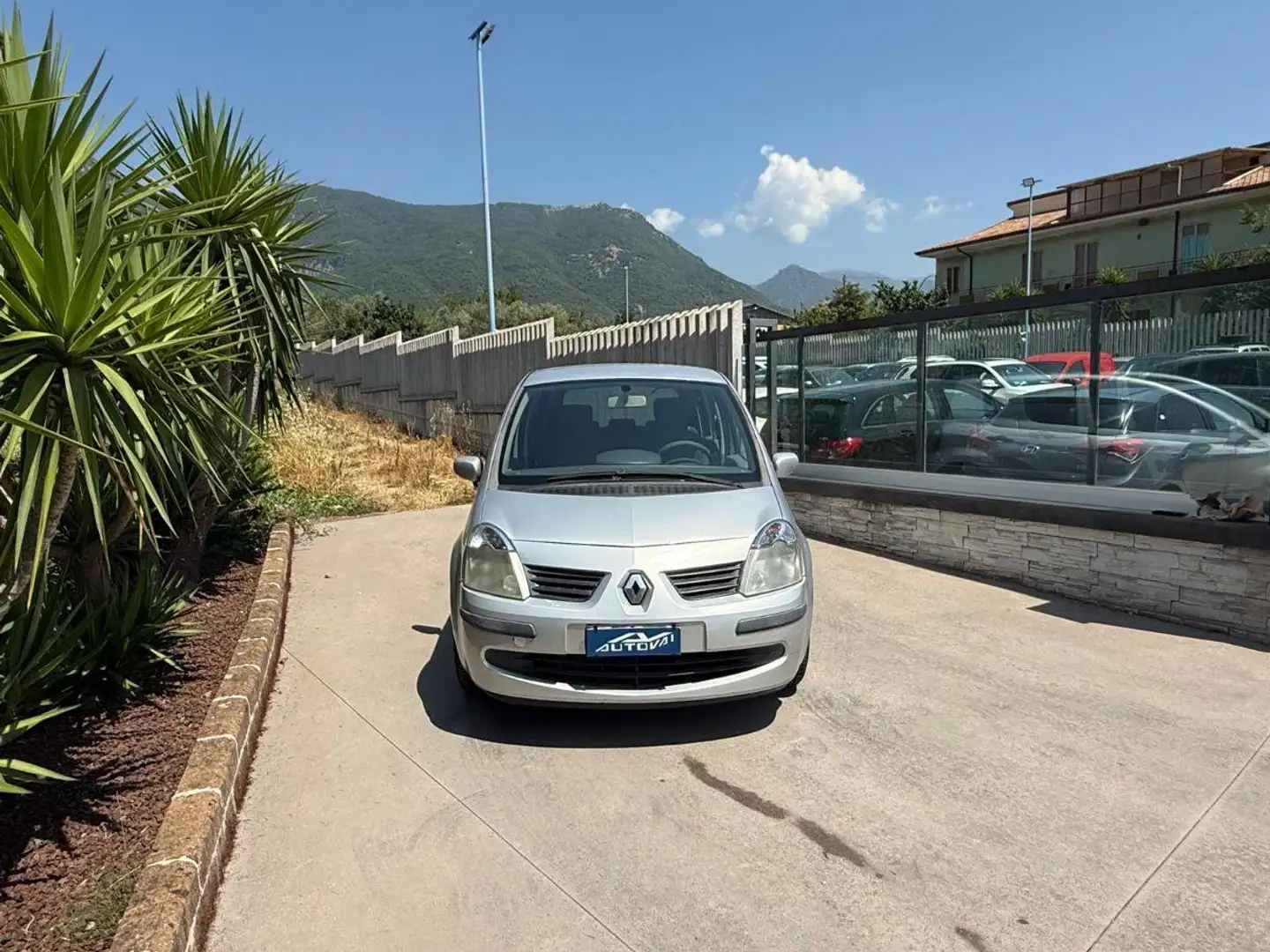 Renault Modus 1.5 dCi/70CV Luxe Gris - 2