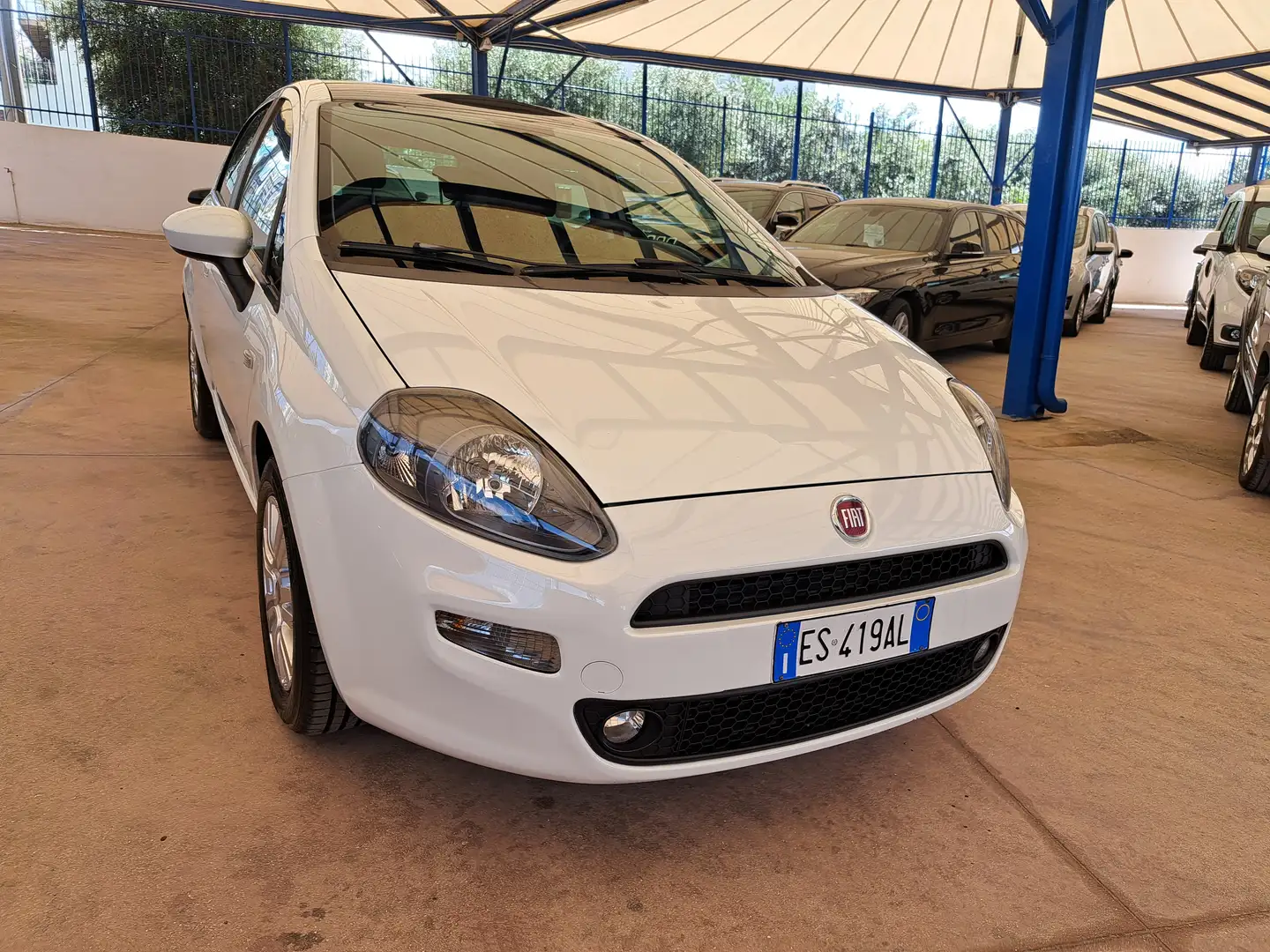 Fiat Punto Punto 5pt 1.3 M.JET Lounge 95CV Blanco - 1