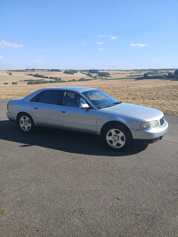 Audi A8 4.2 quattro, foto 3