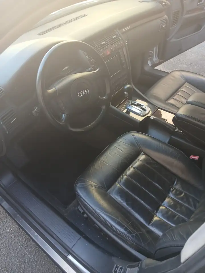 Audi A8 4.2 quattro, foto 11