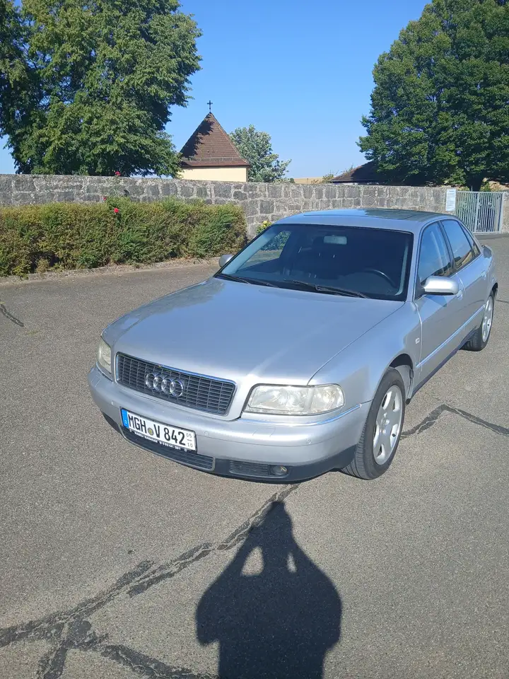 Audi A8 4.2 quattro, foto 2