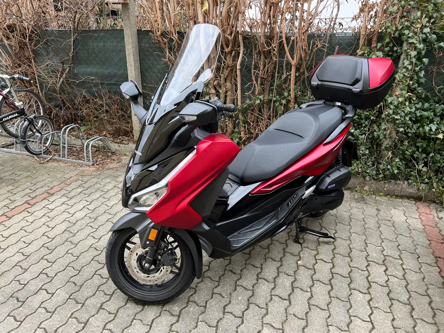 Honda Forza 125 Rot - 2