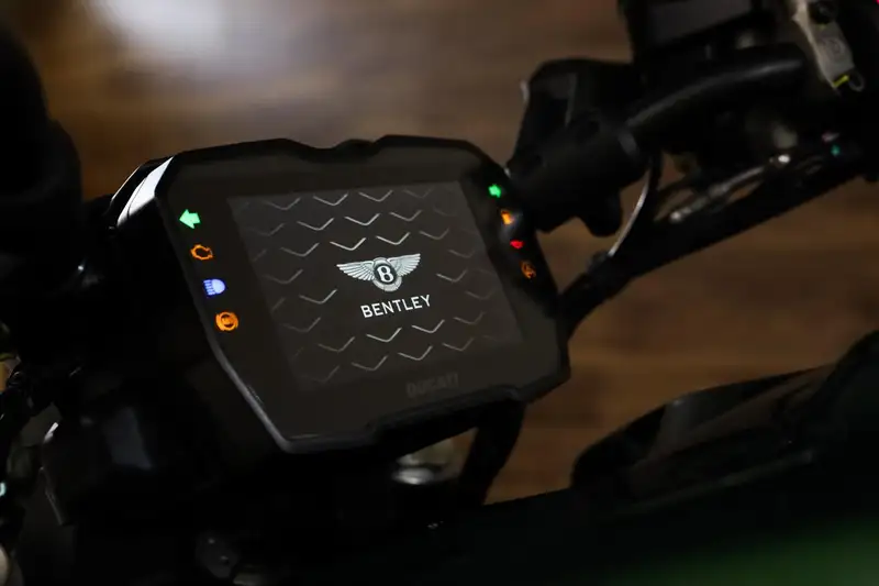 Ducati Diavel - foto 3