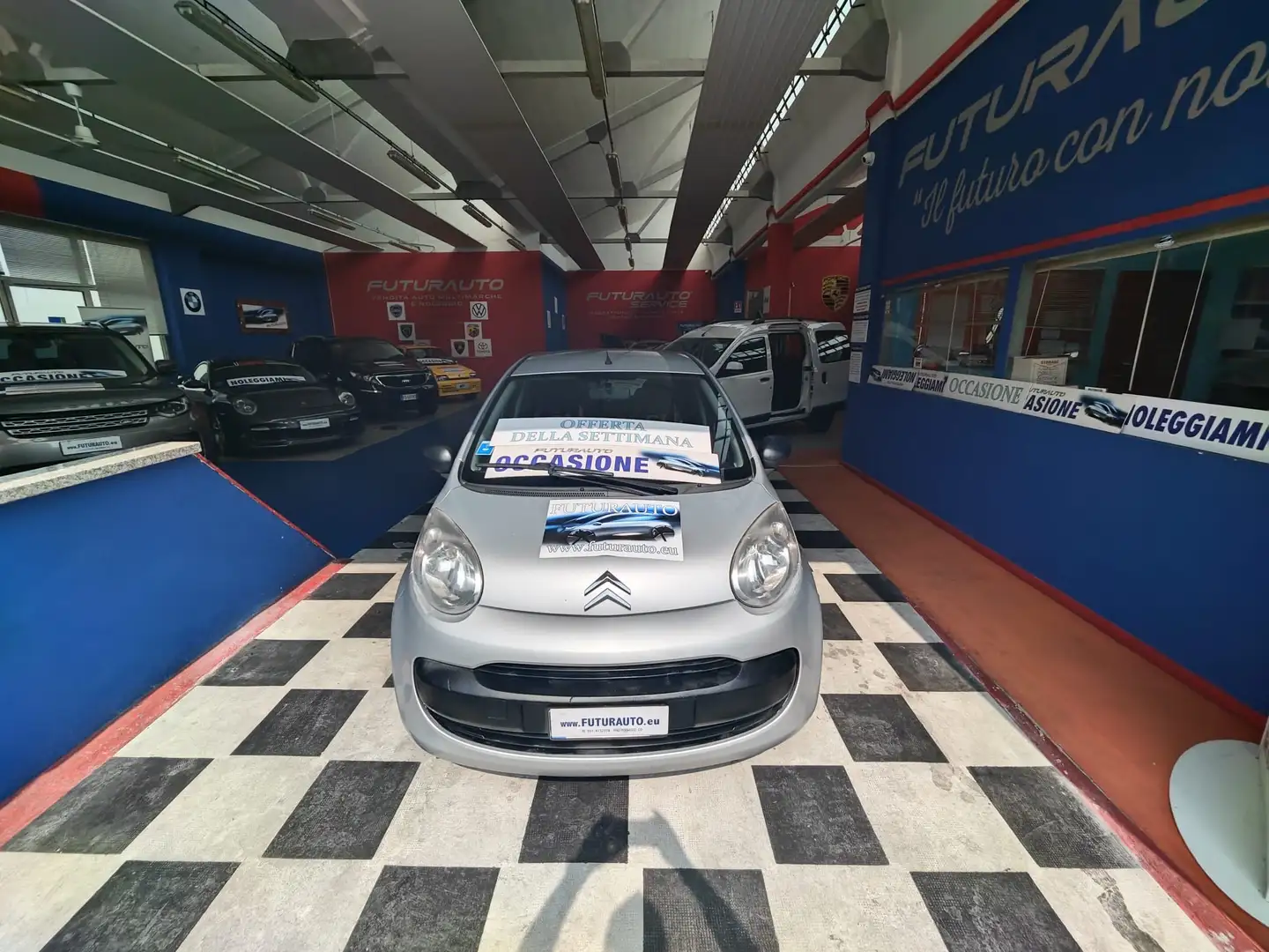 Citroen C1 5p 1.0 AmiC1 Grau - 1