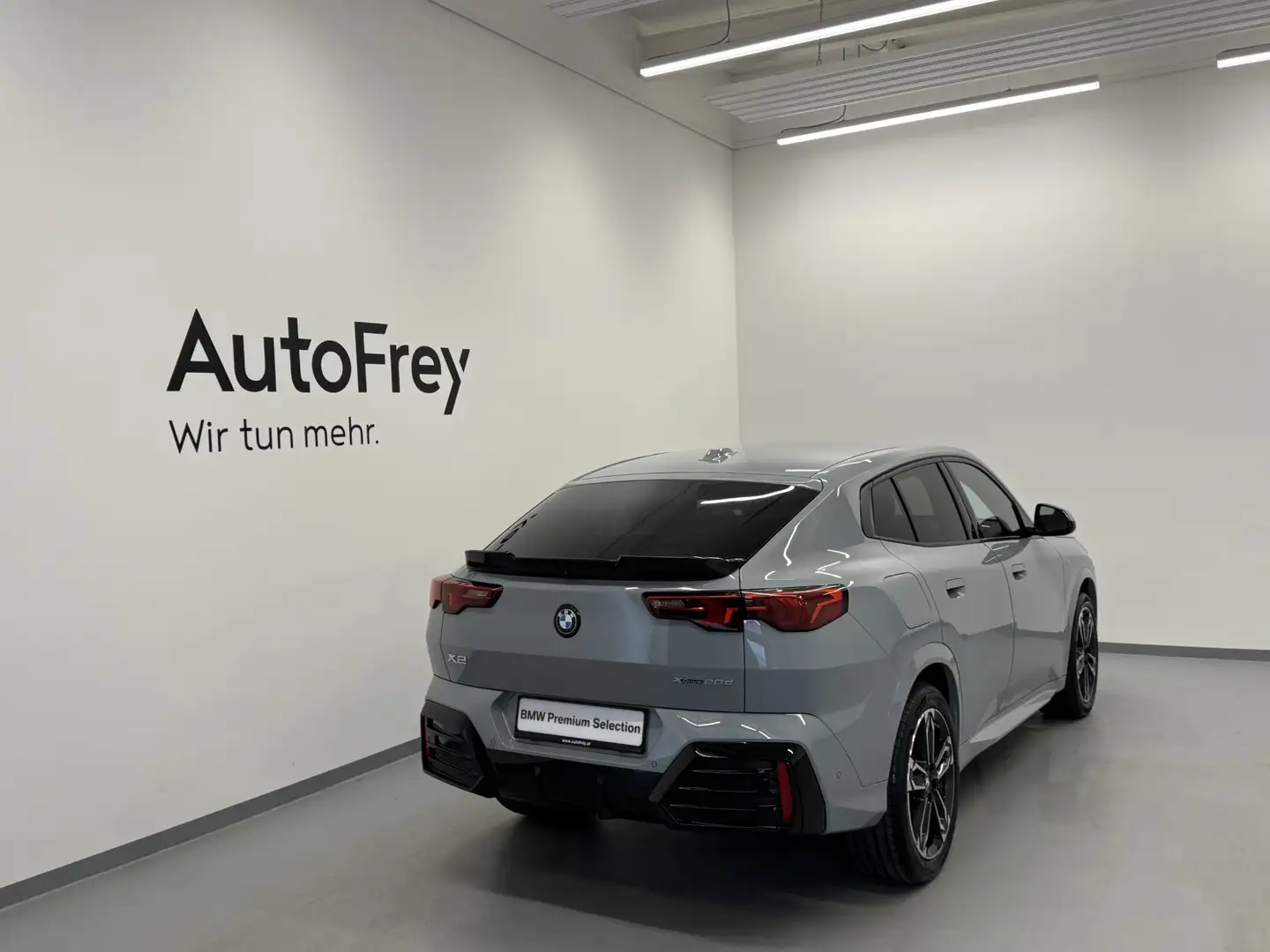 BMW X2 X2 20d xDrive Grau - 2