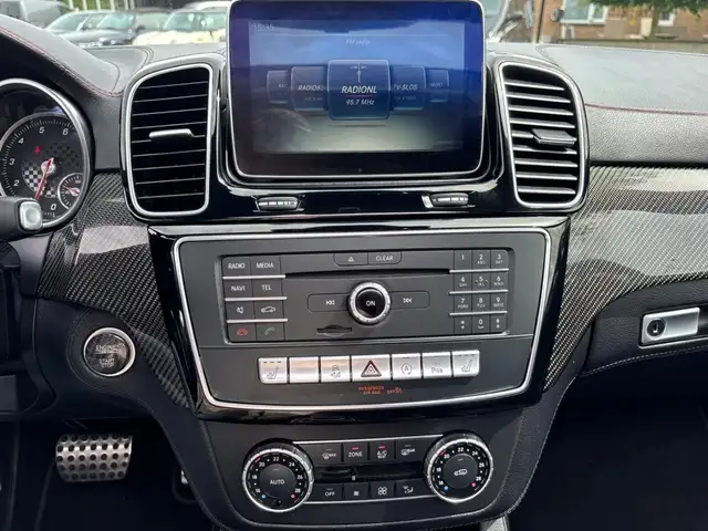 Mercedes-Benz GLE view 14