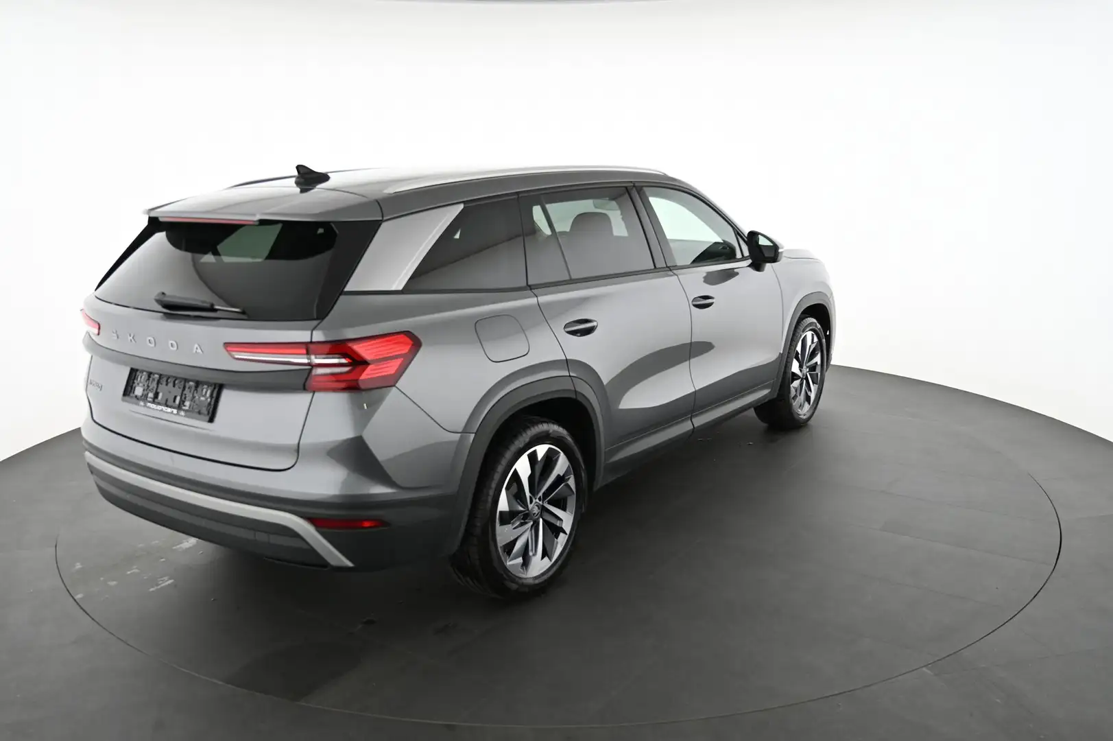 Skoda Kodiaq 1.5 eTSI mHEV Selection DSG 7-Sitzer Grau - 2