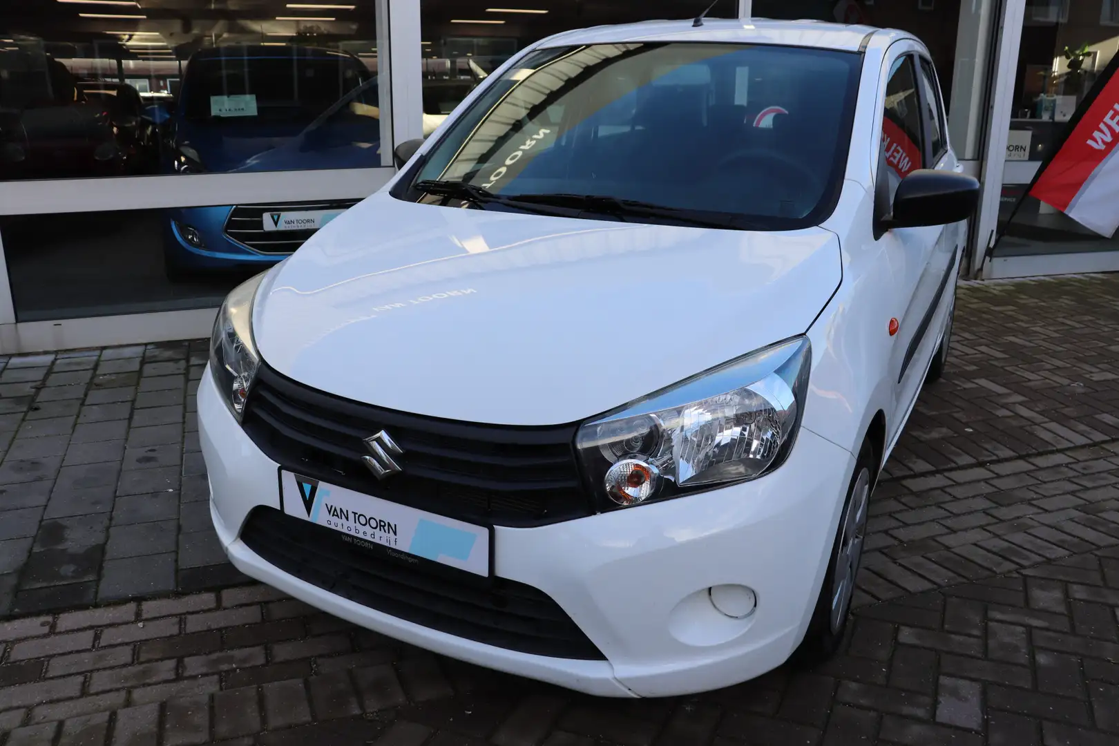 Suzuki Celerio 1.0 Comfort. Lage km stand! Dealeronderhouden. Wit - 2