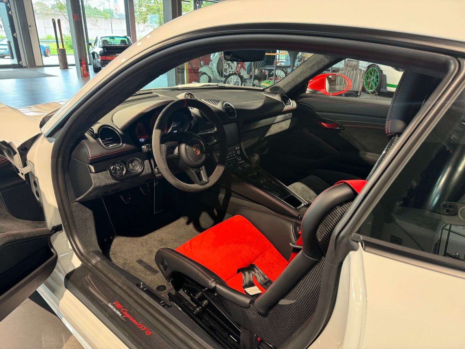 Porsche Cayman
