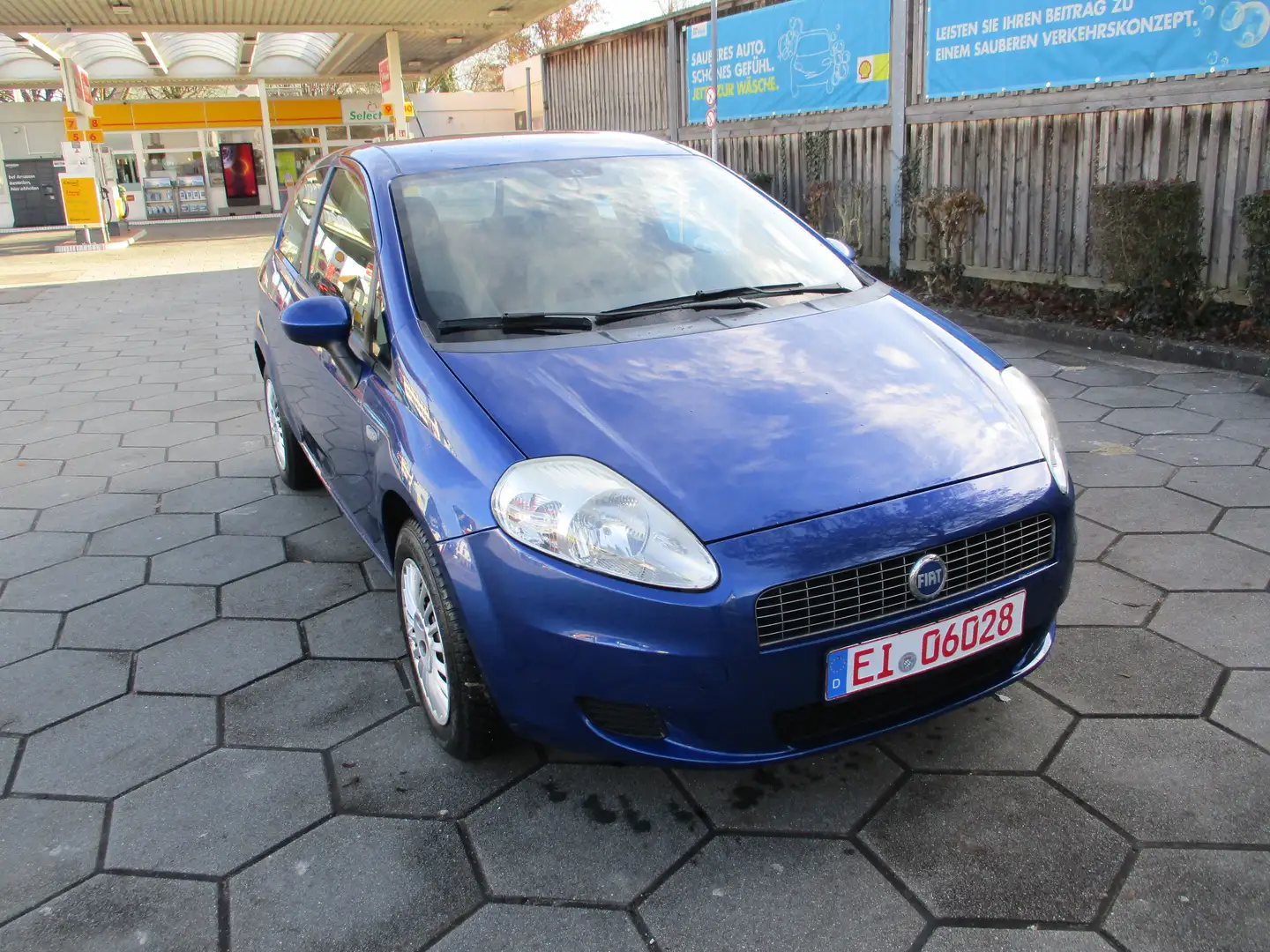 Fiat Grande Punto 1.4 8V Dynamic Blau - 1