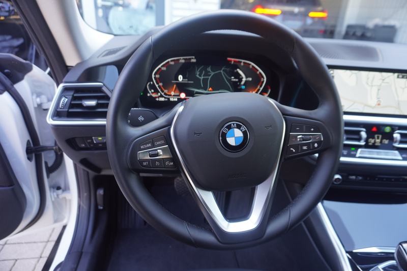BMW 420 i Gran Coupé — photo 10