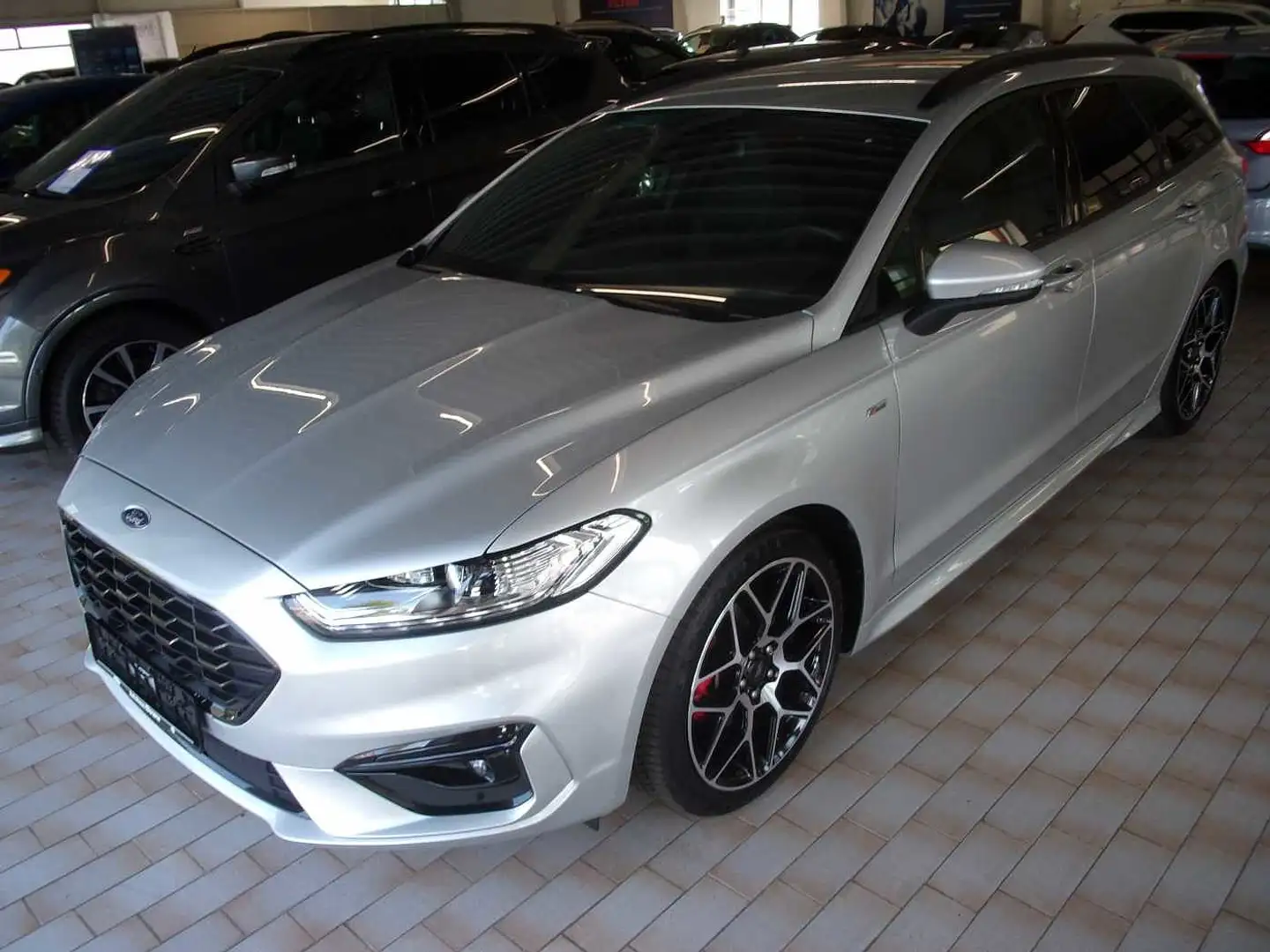 Ford Mondeo Turnier ST-Line Zilver - 1