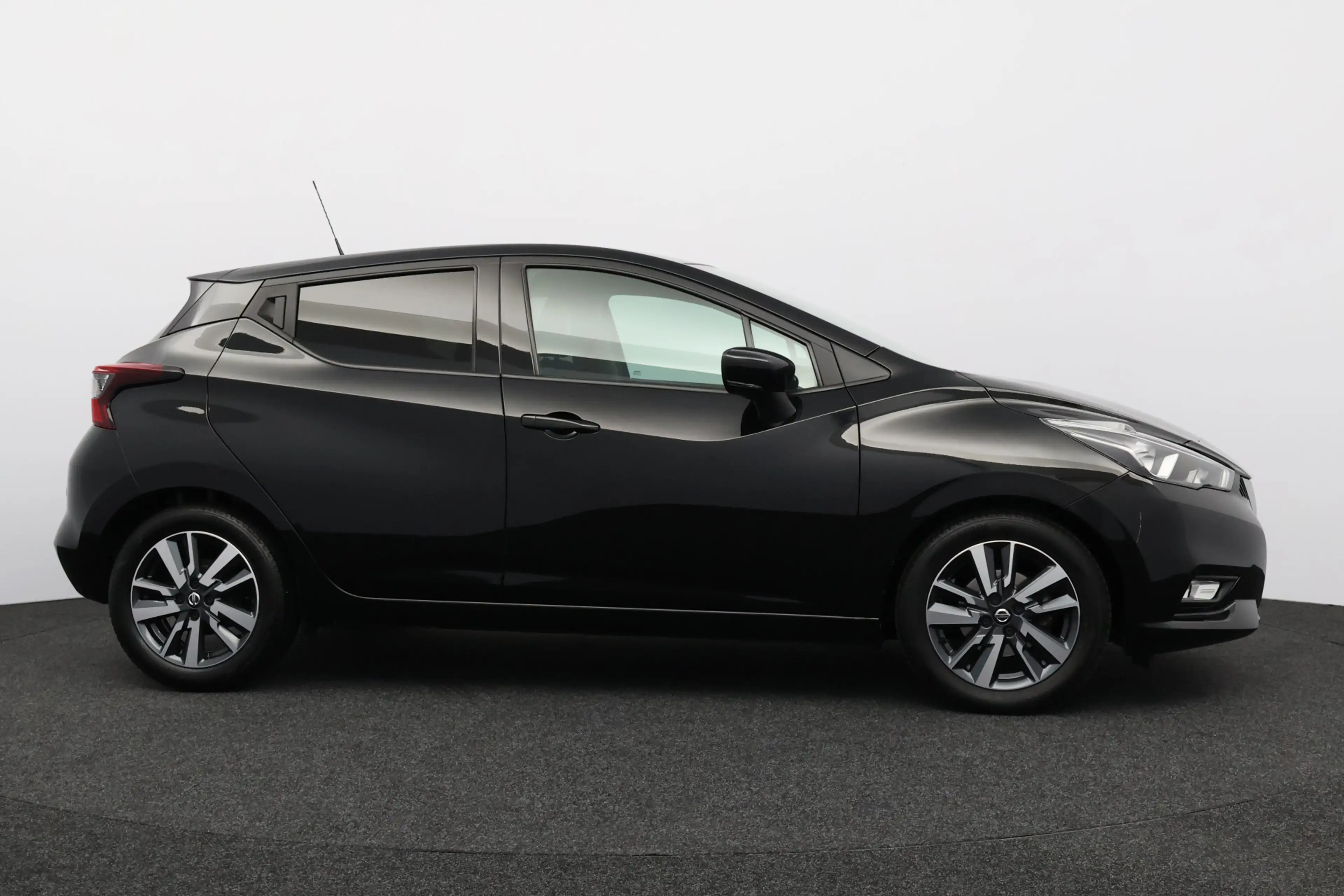 Nissan Micra 0.9 IG-T N-Connecta/ LED Dagrijverl./ 16''LMV/ Cam — photo 13