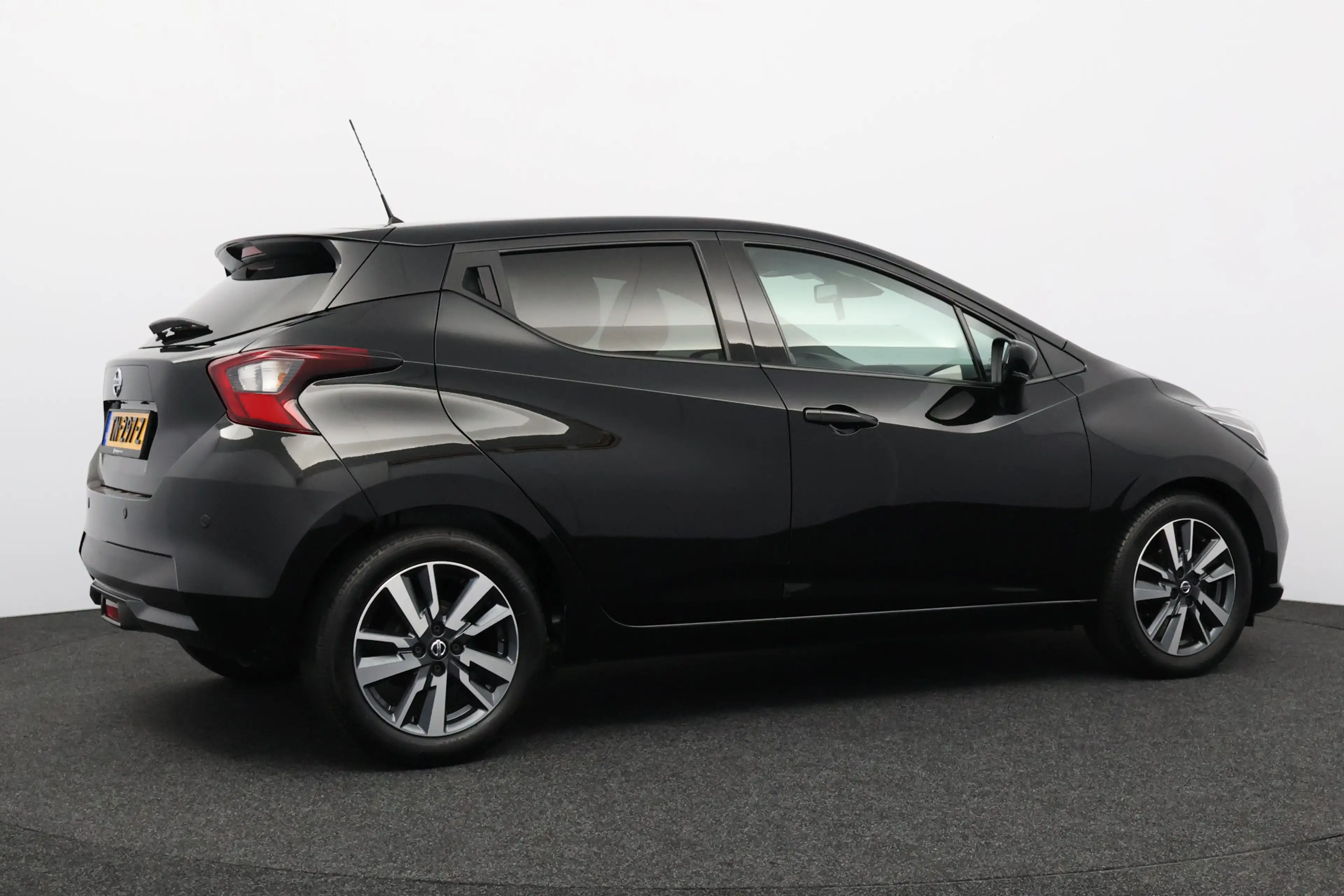Nissan Micra 0.9 IG-T N-Connecta/ LED Dagrijverl./ 16''LMV/ Cam — photo 15