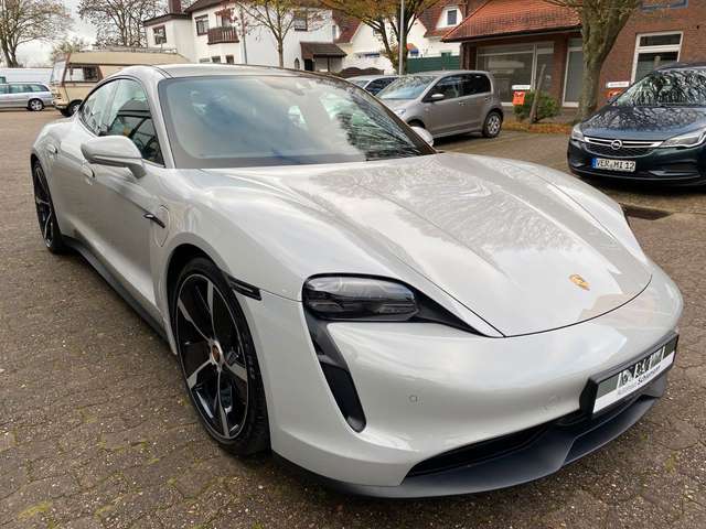 Porsche Taycan 4S PANO/PERFORM-BATT.-PLUS/UVP:149.000€