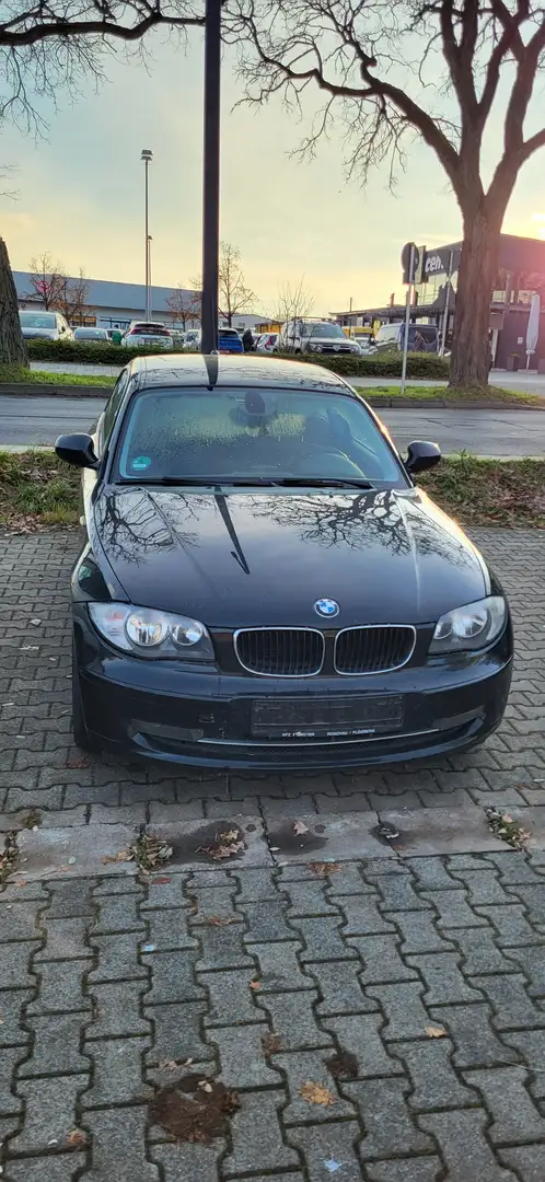 BMW 116 1er Diesel (3-Türer) 116d DPF Edition Lifestyle Fekete - 2