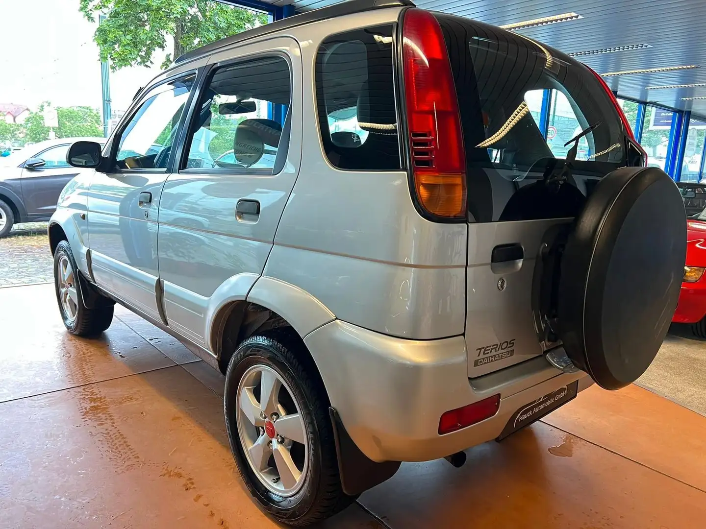 Daihatsu Terios /ALLRAD/ 92 Tkm/Autom. Zilver - 2