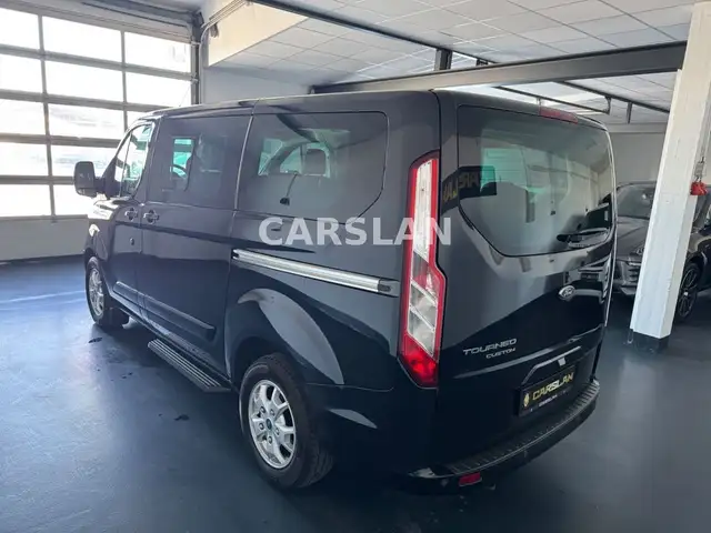 Ford Tourneo Custom view 10