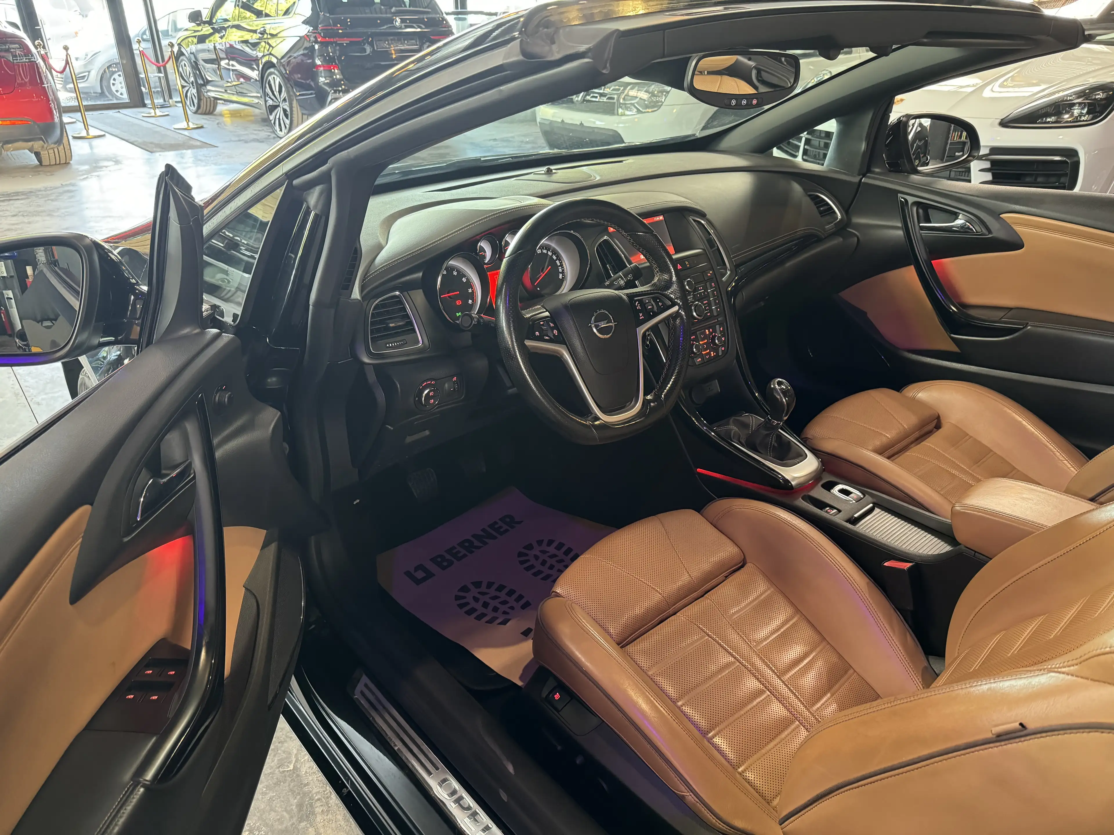Opel Cascada CABRIOLET 1.4 Turbo - A/C - NAVI - MEDIA/TEL/USB — photo 14