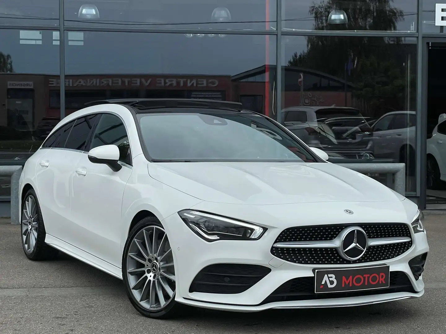 Mercedes-Benz CLA 220 AMG LINE PANO ACC LED AMBIANCE GPS CAMERA COCKPIT Blanc - 1