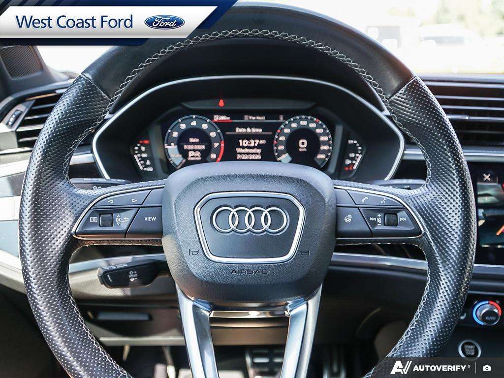 2022 Audi Q3 Progressiv 45 Quattro- S-Line, Leather, Moonroof! 2,000 cc 4 cyl thumb 17